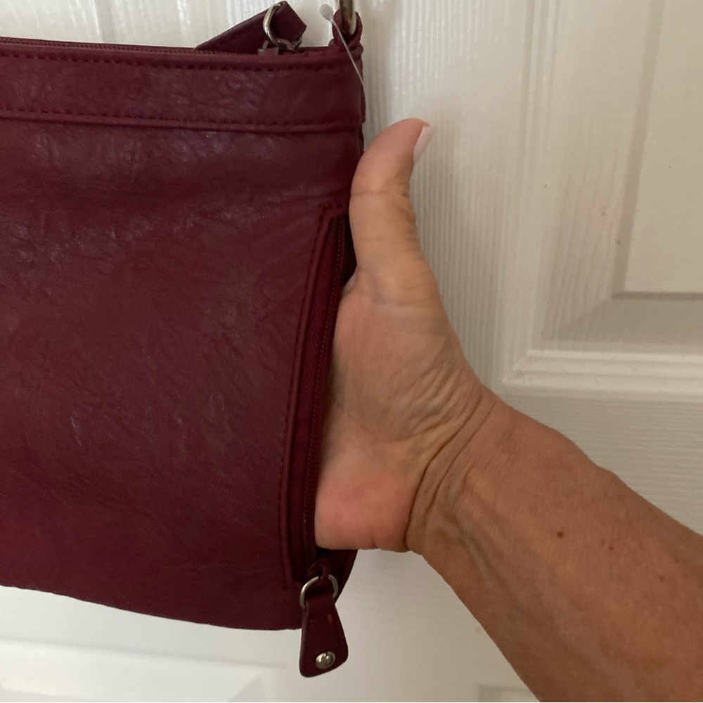 Elegant Burgundy Crossbody Bag - Picture 9 of 11